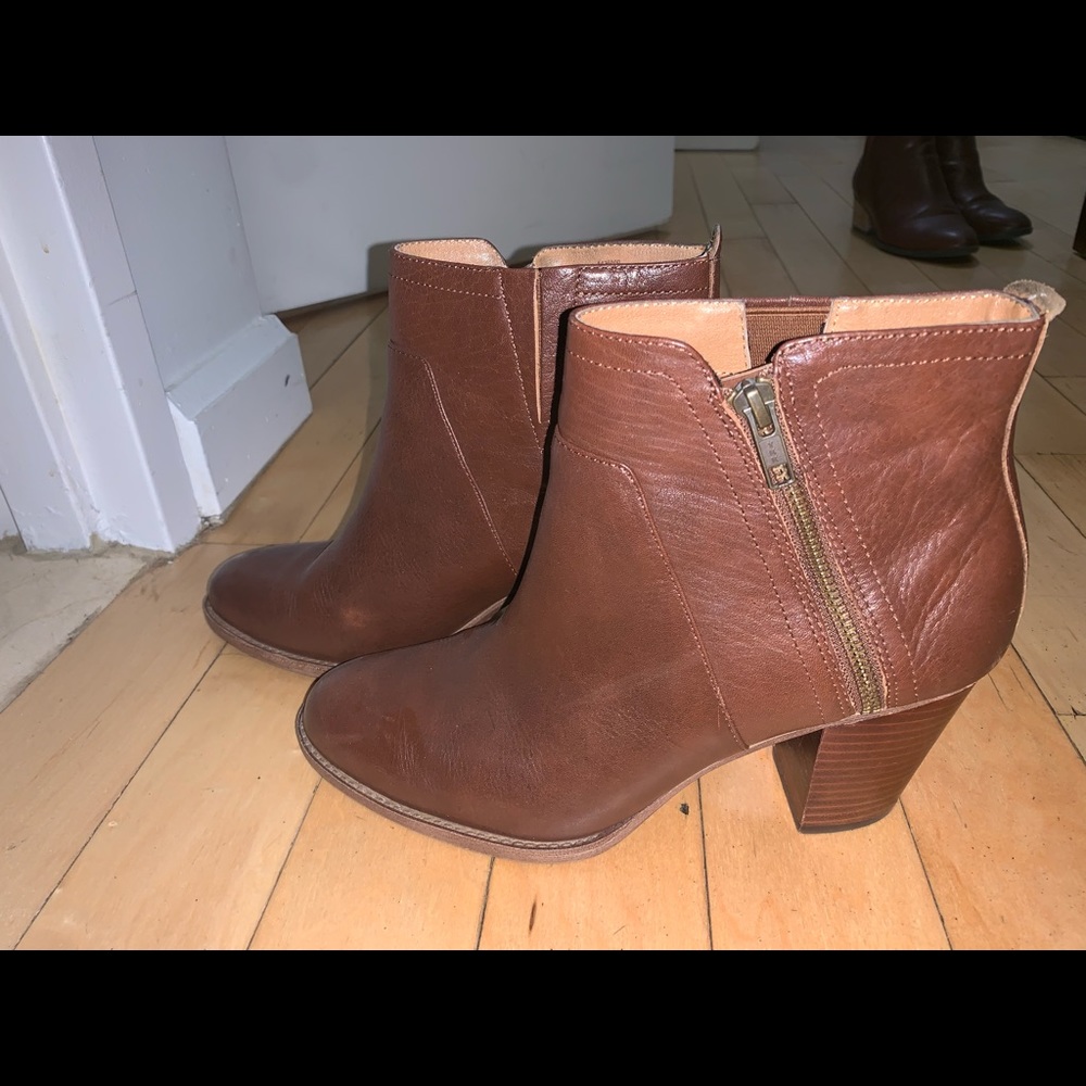 Sofft brand brown booties size 10